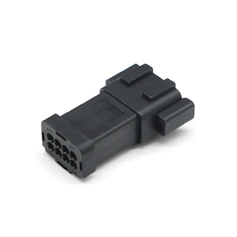 132015-0130 Conector automotriz de 8 vías (femenina)