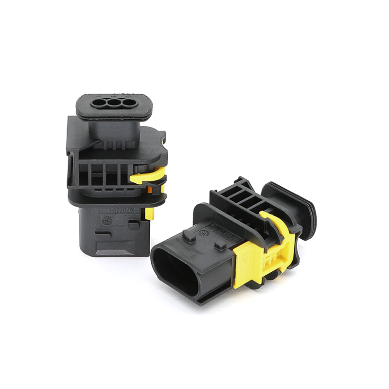 1-1670730-1 Conector automotriz de enchufe de 3 vías (macho)